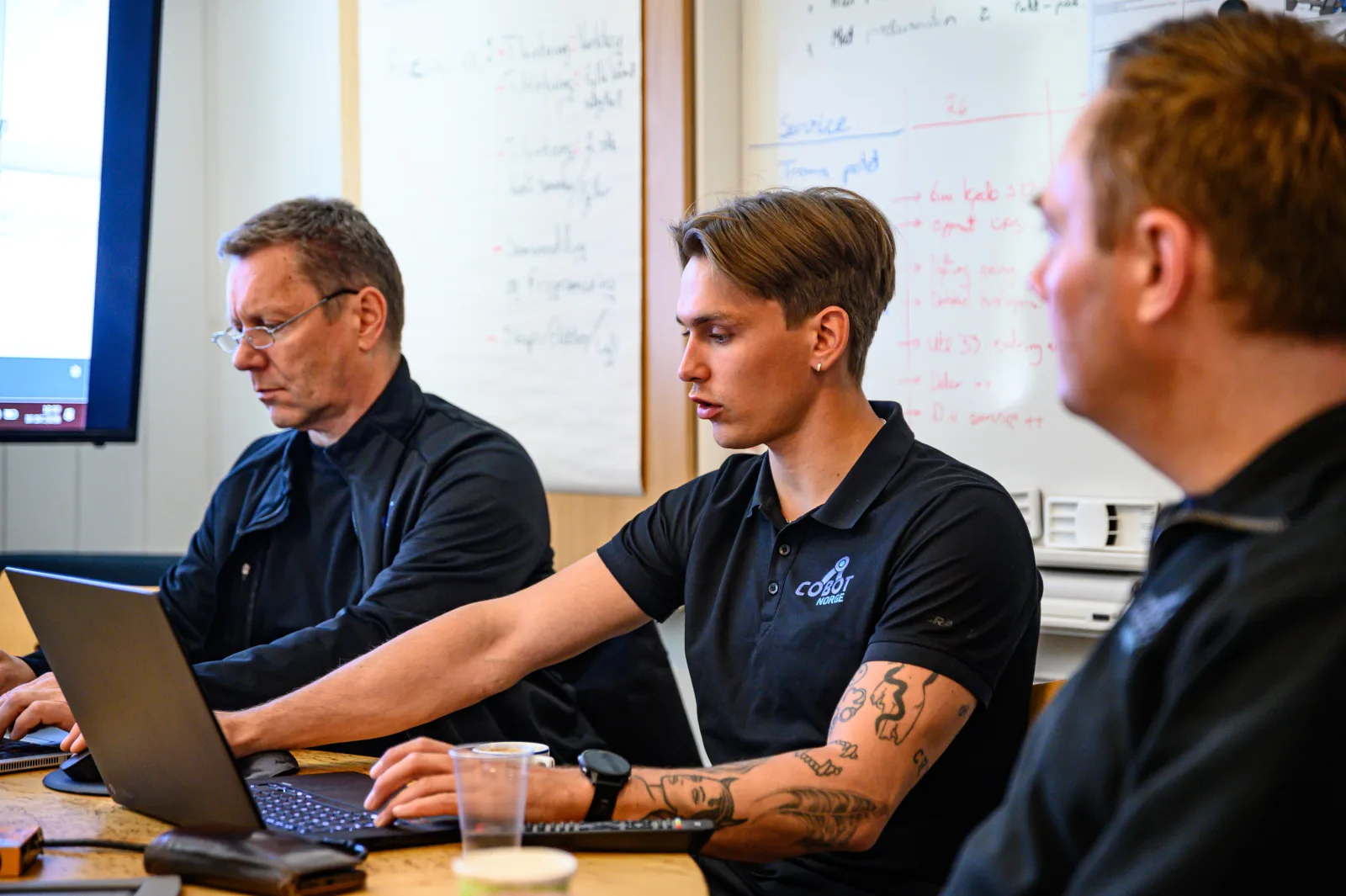Cobot Norge team i teknisk gjennomgang